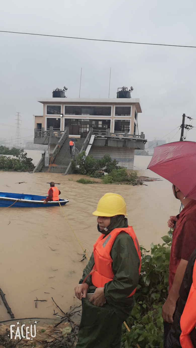 14308-嚴陣以待抗擊洪魔 確保全廠生產供水1.png 14308-嚴陣以待抗擊洪魔 確保全廠生產供水1.png